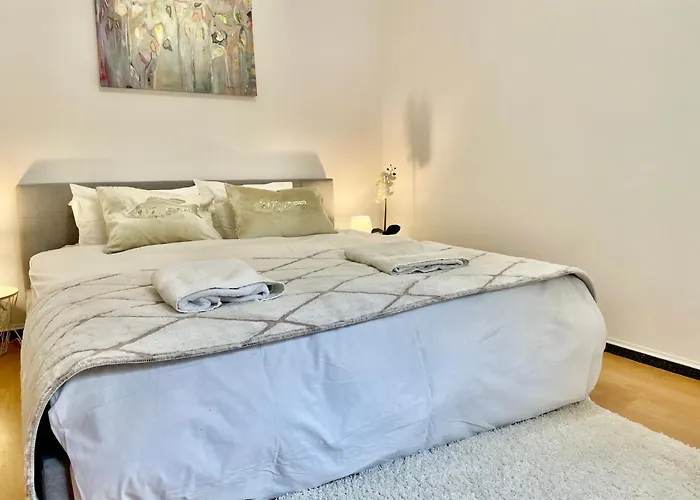 Concierge Wola Ratusz Apartment *